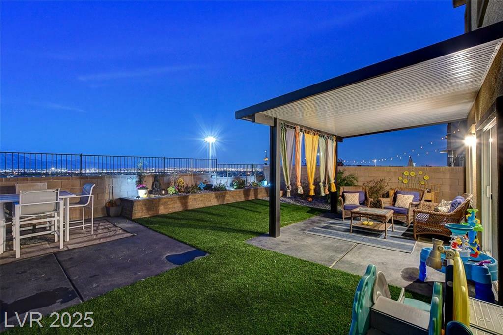 Property Photo: 5236 Sunstone Mesa Drive NV 89166