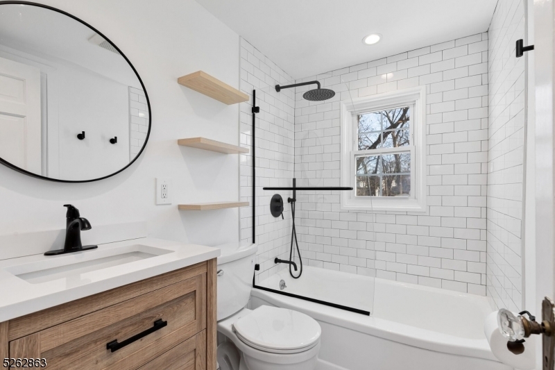 Property Photo: 14 W End Pl NJ 07016