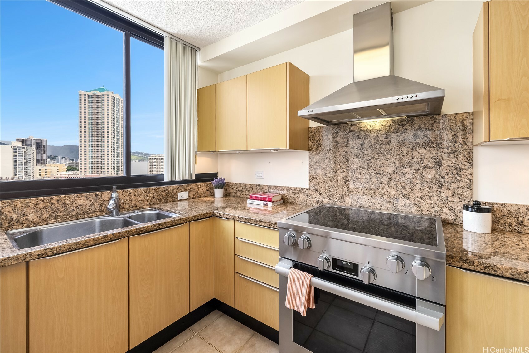 Property Photo: 876 Curtis Street 1605 HI 96813