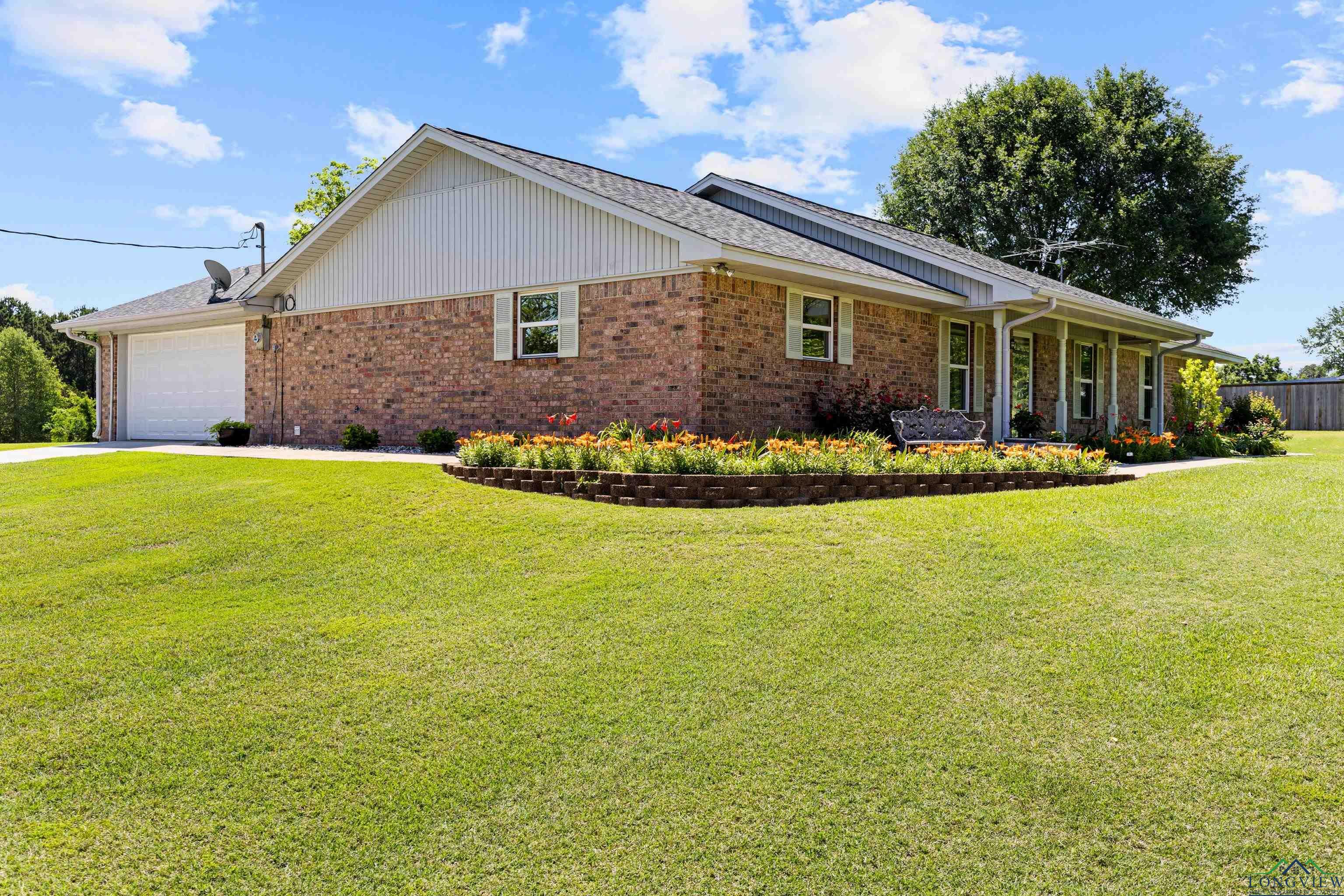 Property Photo: 810 Stan Summers Road TX 75650