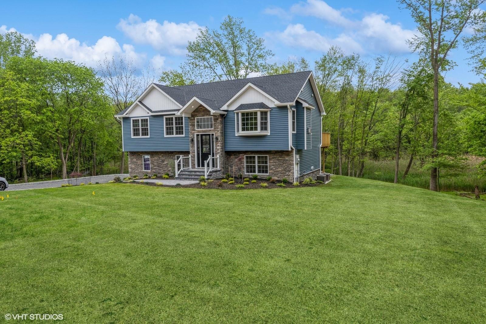 Property Photo: 6 Reina Court NY 10989