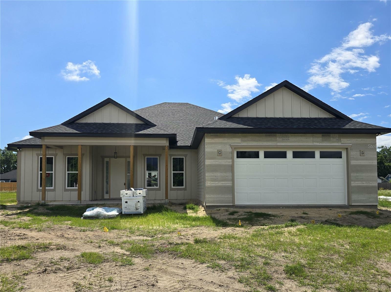 Property Photo: 16354 NW 204th Street FL 32643