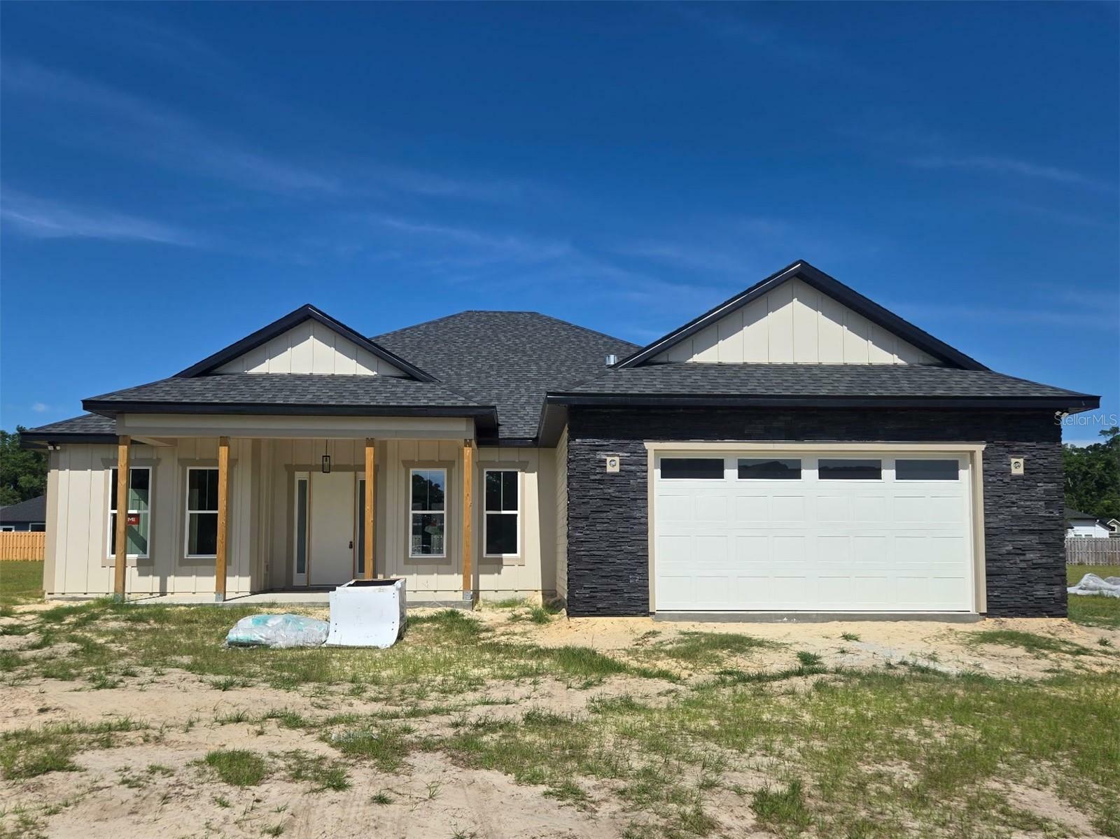 Property Photo: 16354 NW 204th Street FL 32643