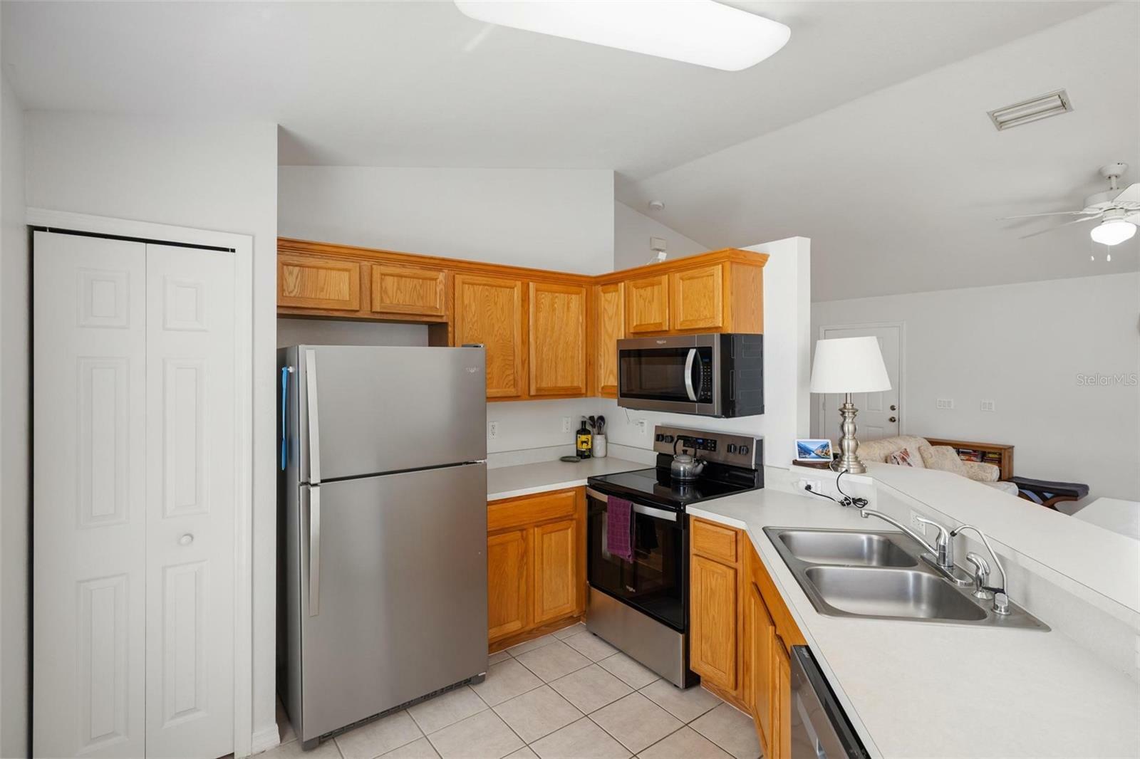 Property Photo: 3886 Cincinnati Street FL 34286