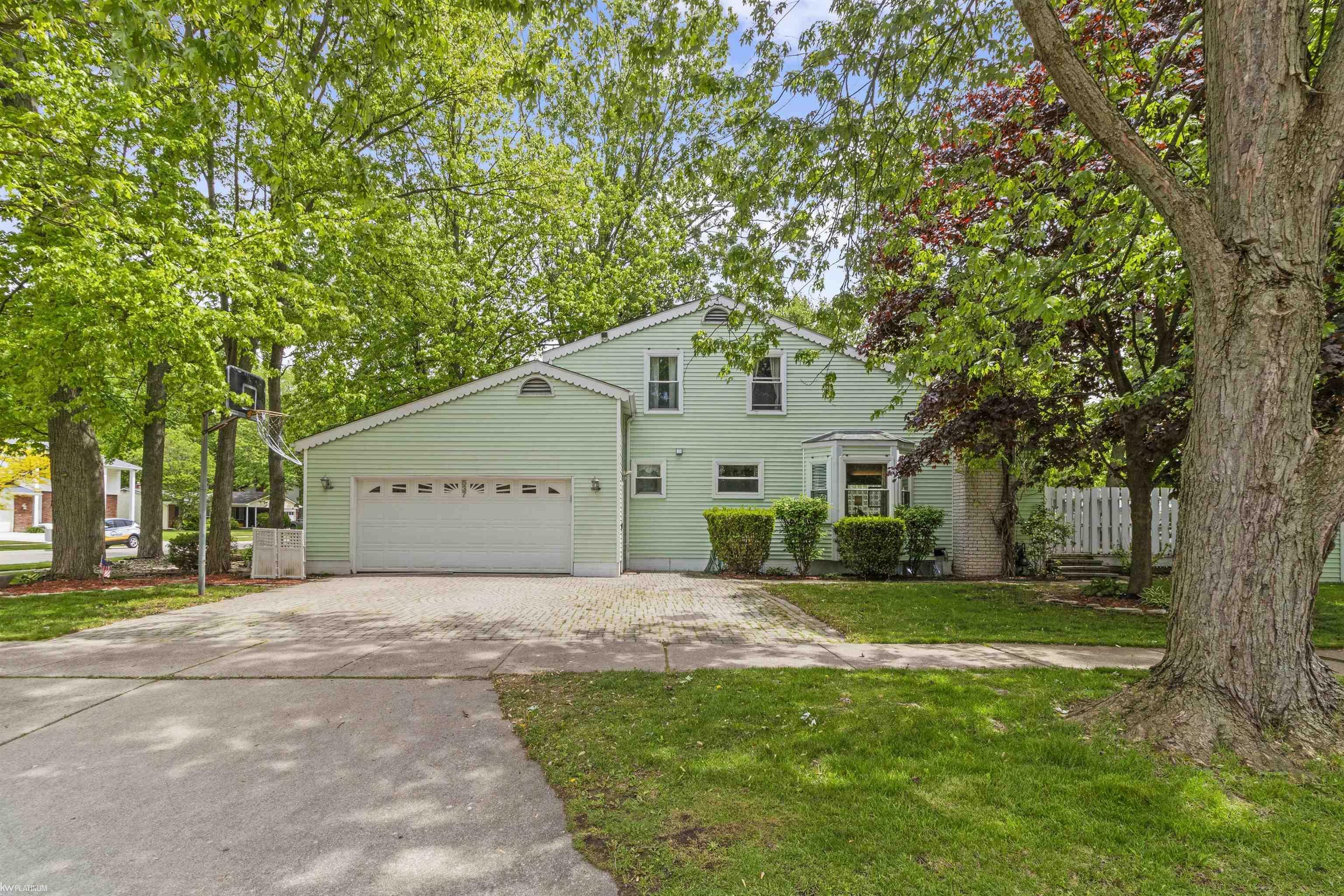 Property Photo: 537 4th Street MI 48040