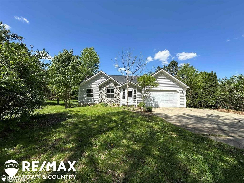 Property Photo: 1208 Turrill Road MI 48446