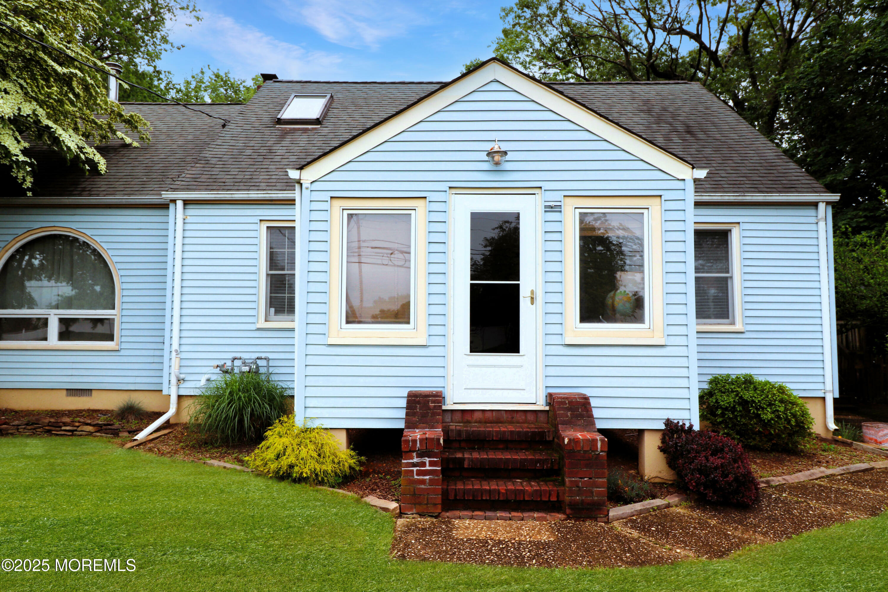 Property Photo:  687 Spotswood Englishtown Road  NJ 08884 