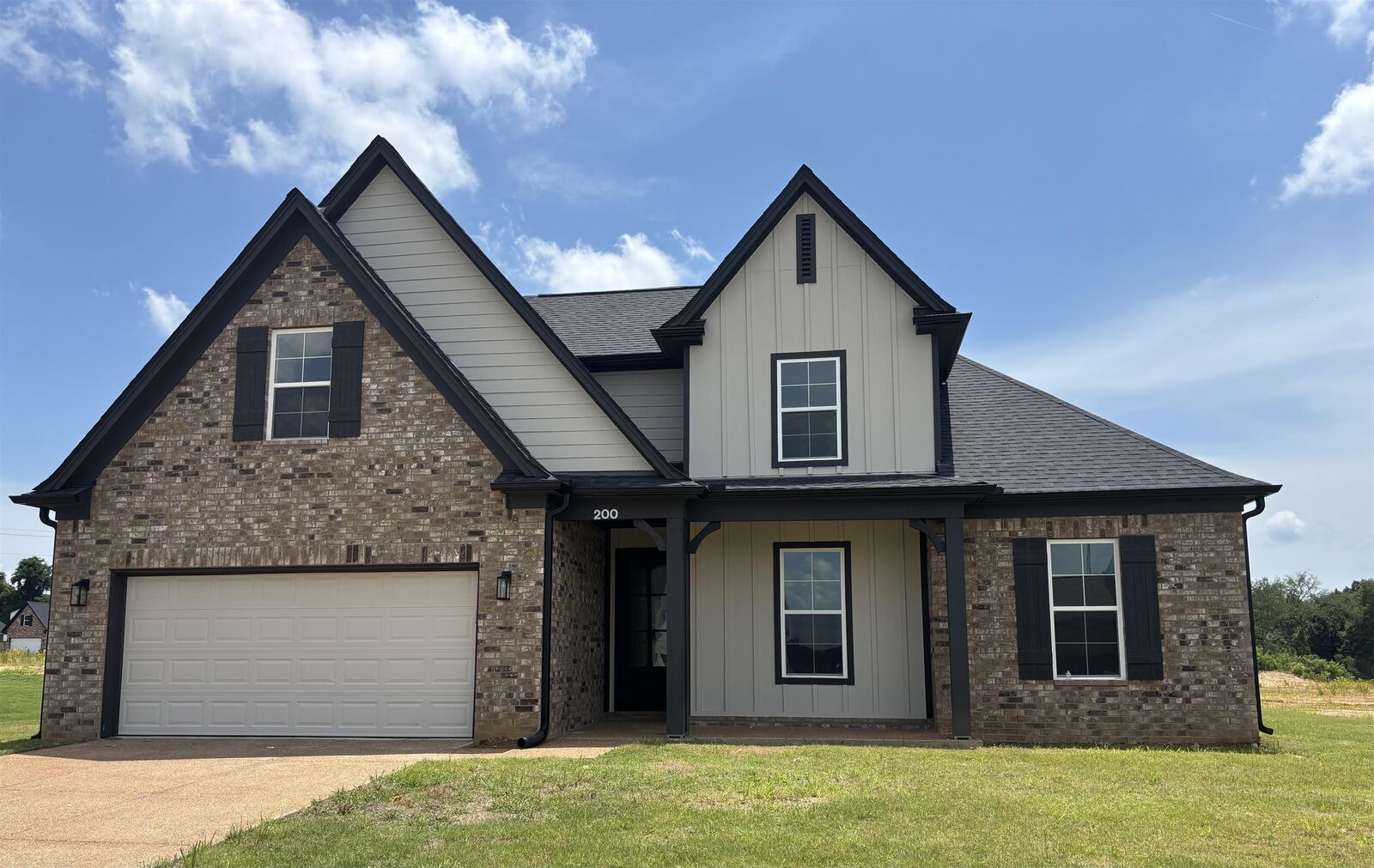 Property Photo:  200 Hughetta St  TN 38060 