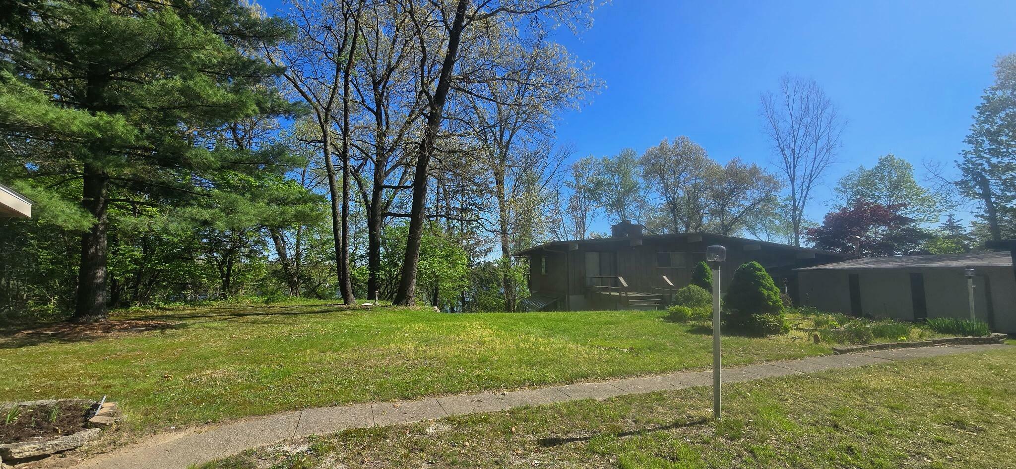 Property Photo: 816 Browns Lake Road MI 49203