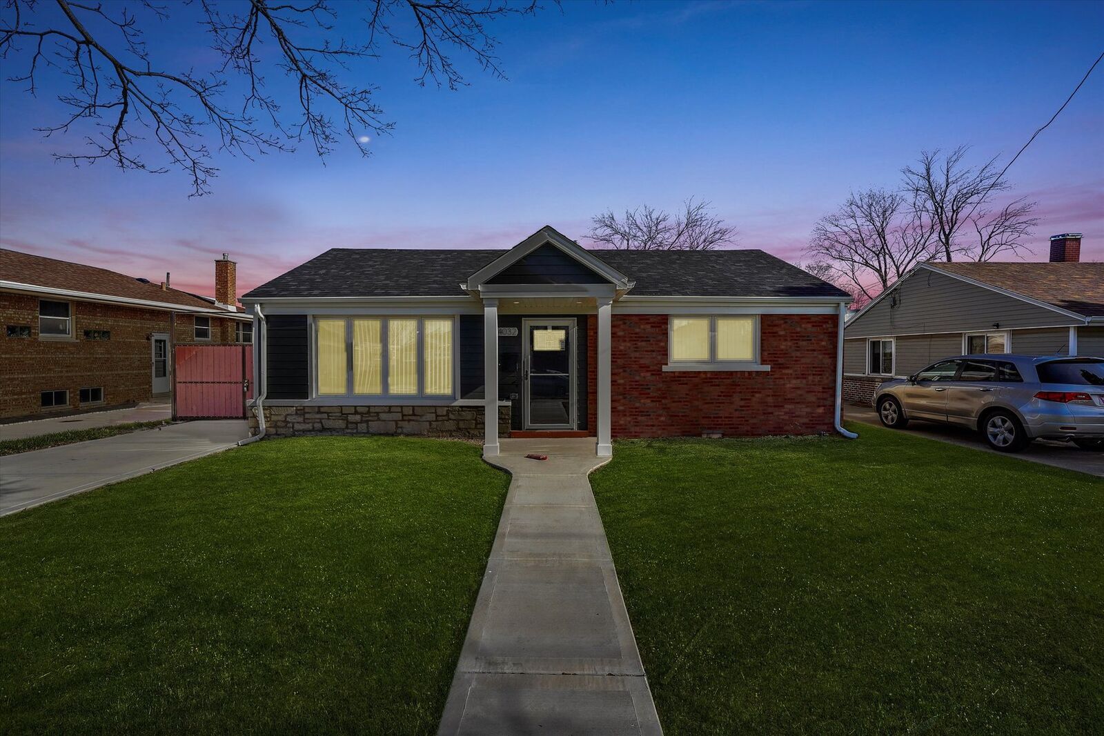 Property Photo: 4032 W 107th Street IL 60453