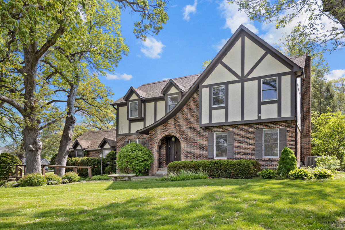 Property Photo: 11280 James Court IL 60135