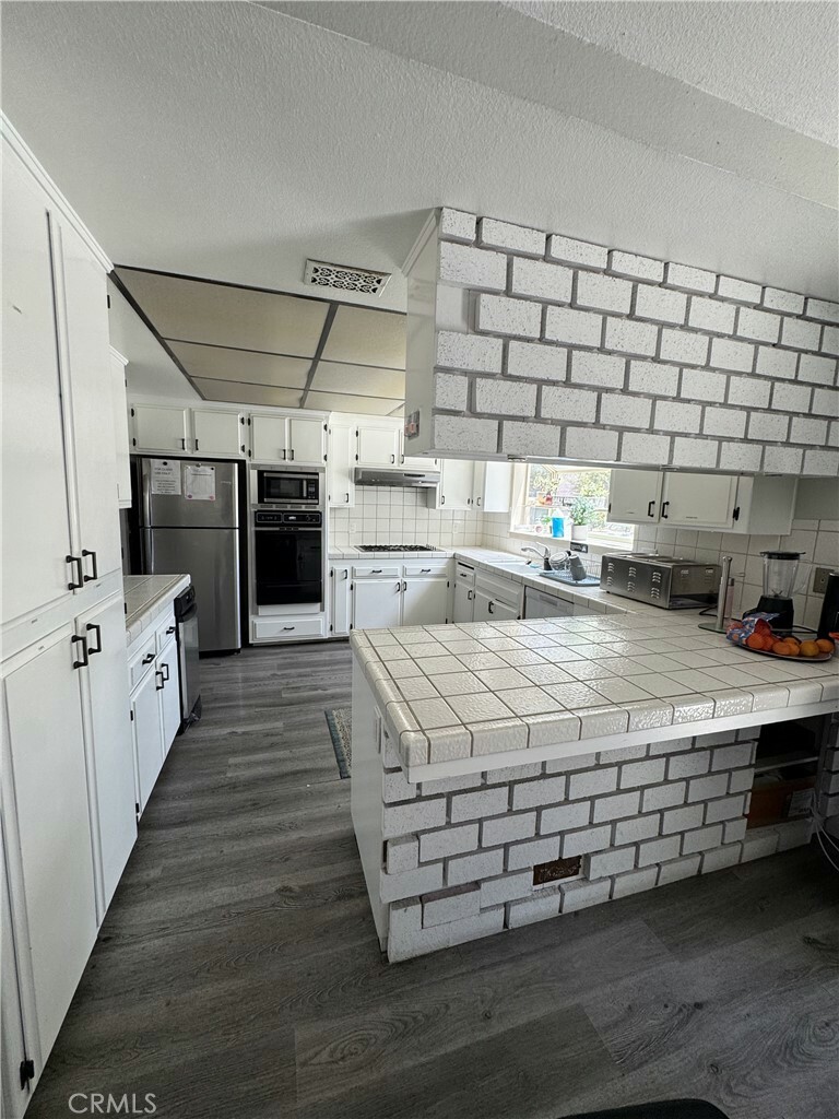 Property Photo: 7460 Summit Street CA 92504