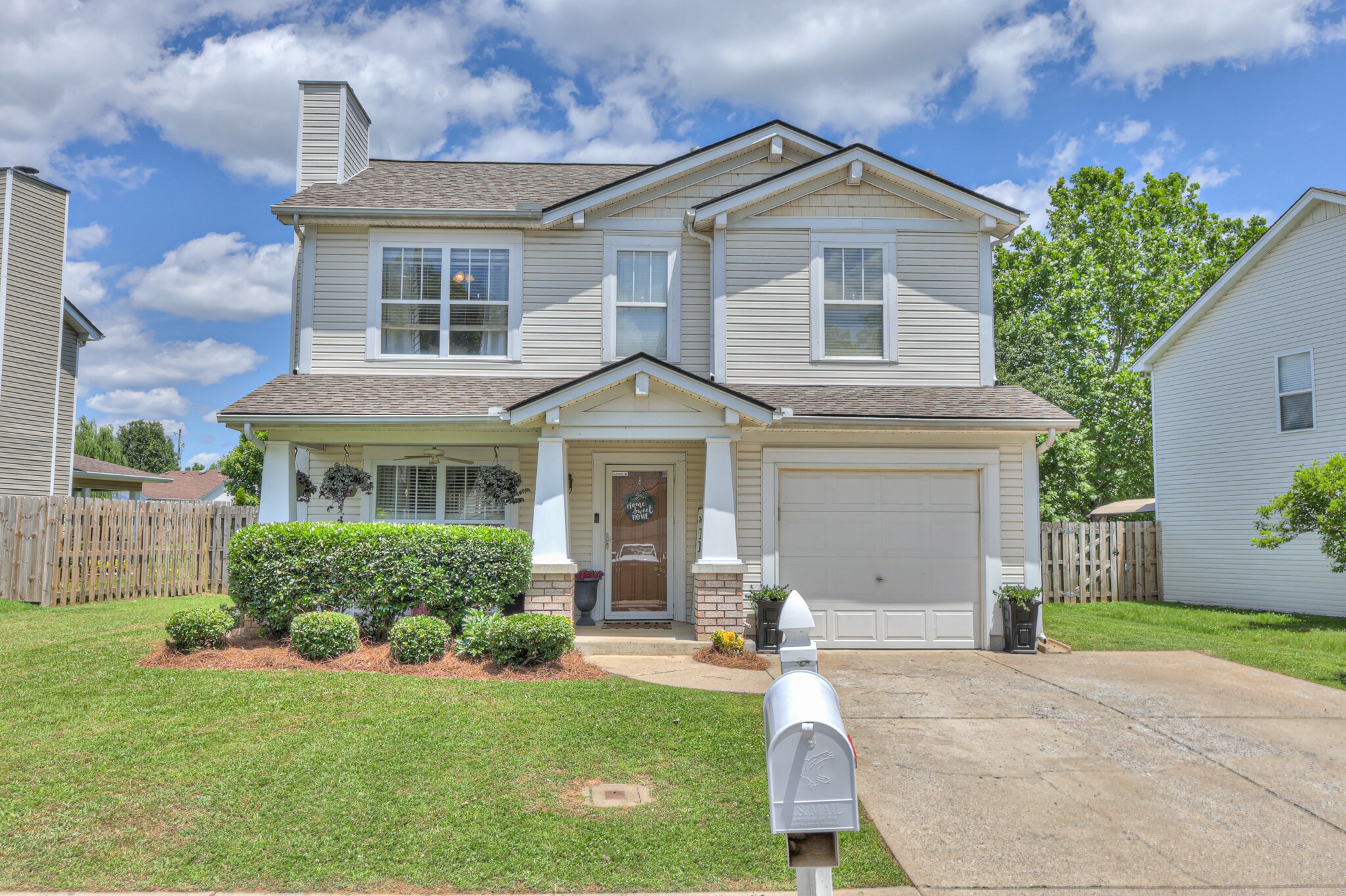 Property Photo: 1753 Stone Hollow Ct TN 37076