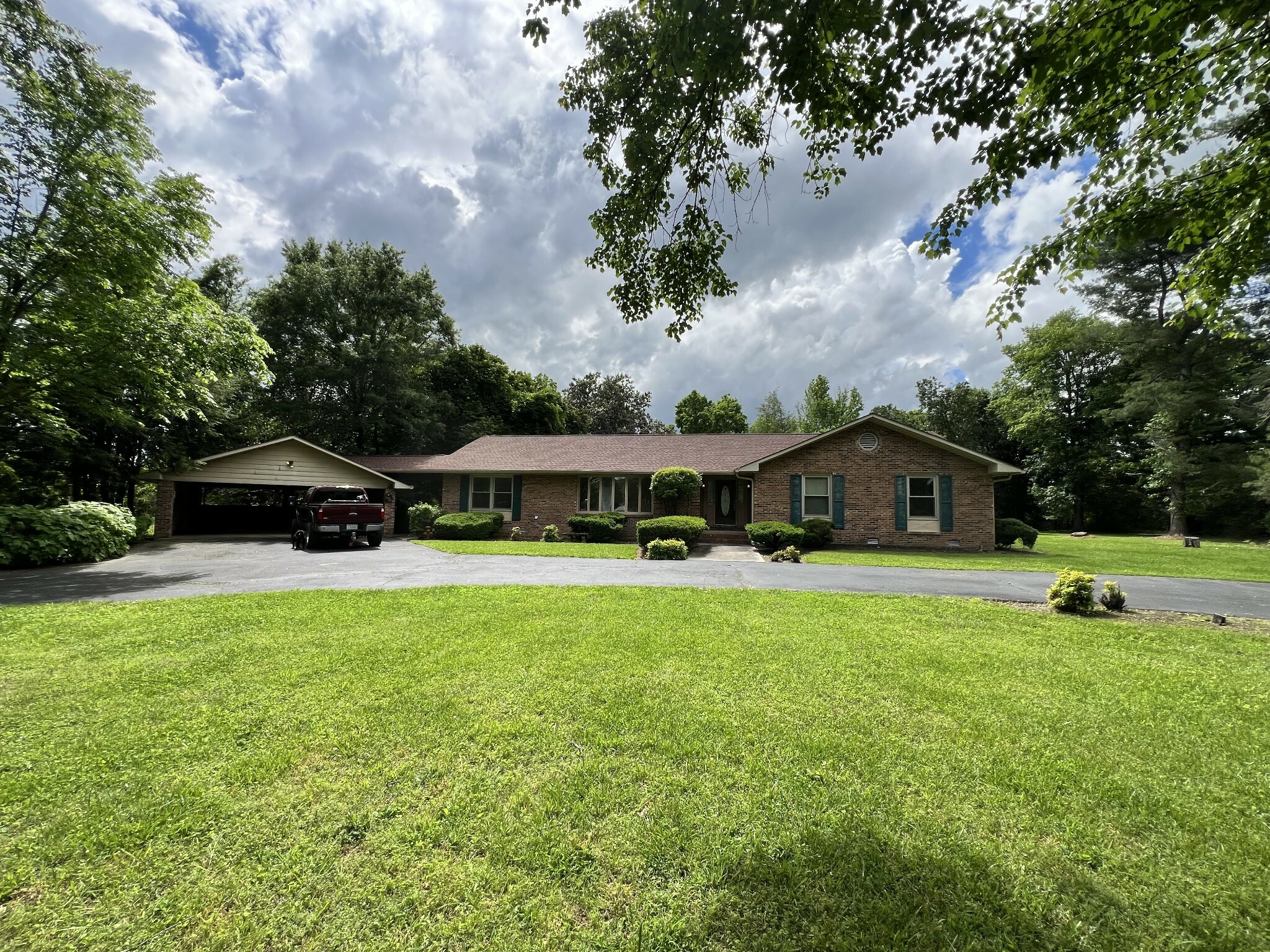Property Photo: 103 Colwell Ln TN 37355