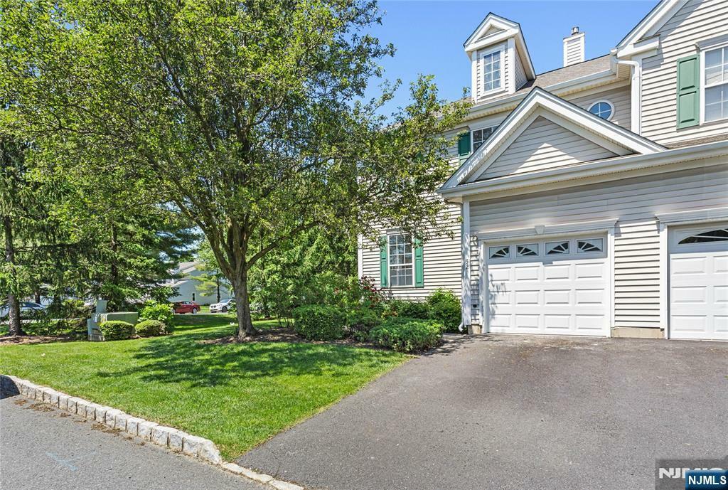52 Straton Court 1006  Sayreville NJ 08859 photo