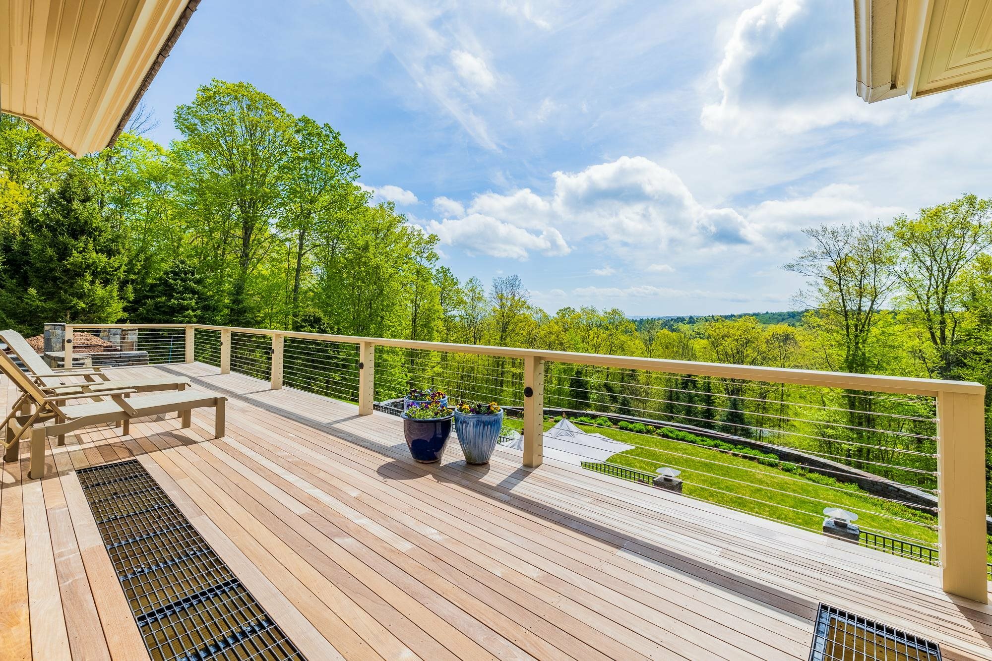 Property Photo:  165 Bennington Lane  VT 05059 