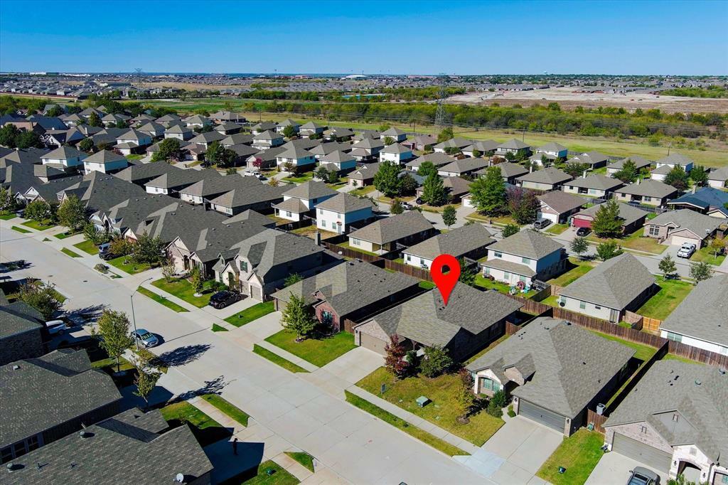 Property Photo: 4136 Sweet Clover Lane TX 76036