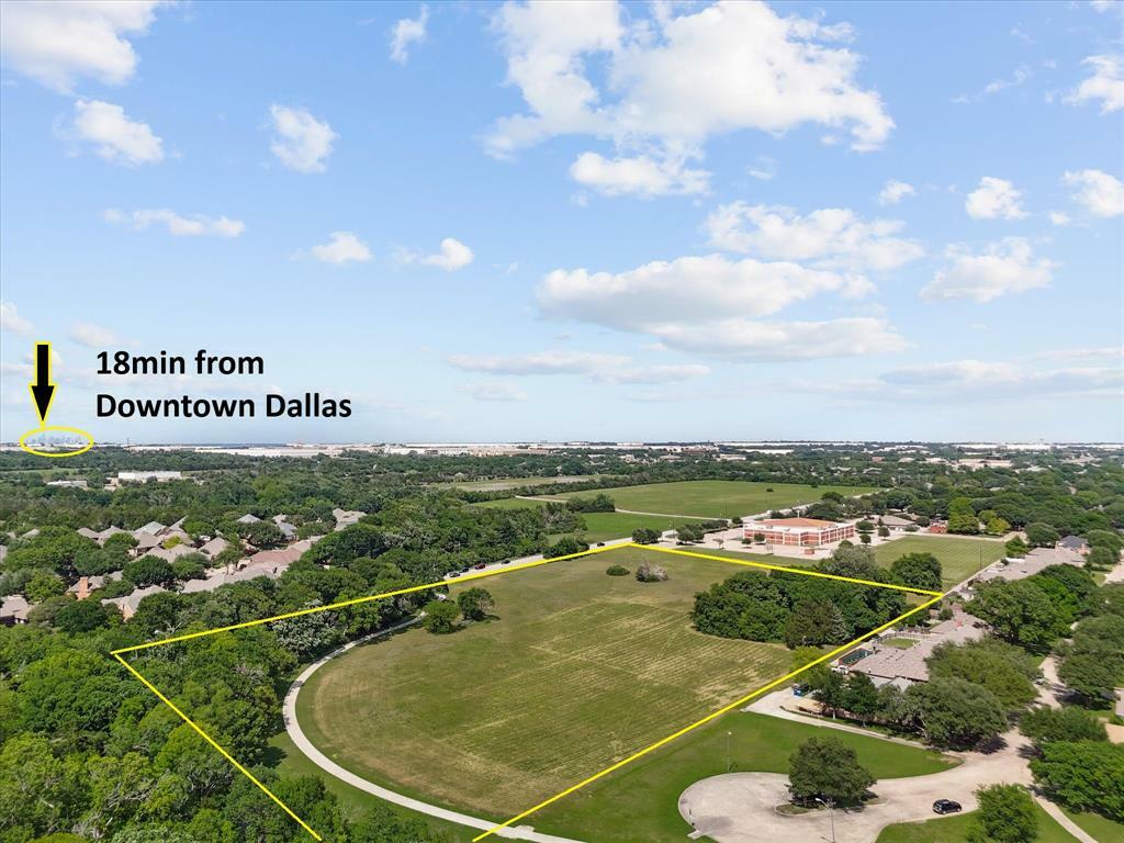 Property Photo:  699 W Wintergreen Road  TX 75115 