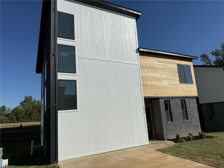Property Photo:  2609 W Bonnie Lane  AR 72758 