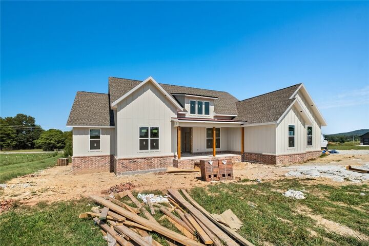 Property Photo:  195 Madison 7218  AR 72738