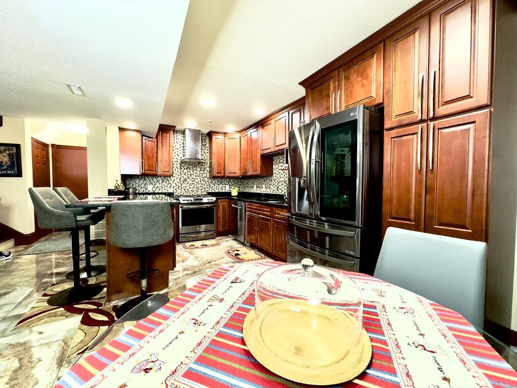 Property Photo: 71 Rosewood Dr 71 MA 02072