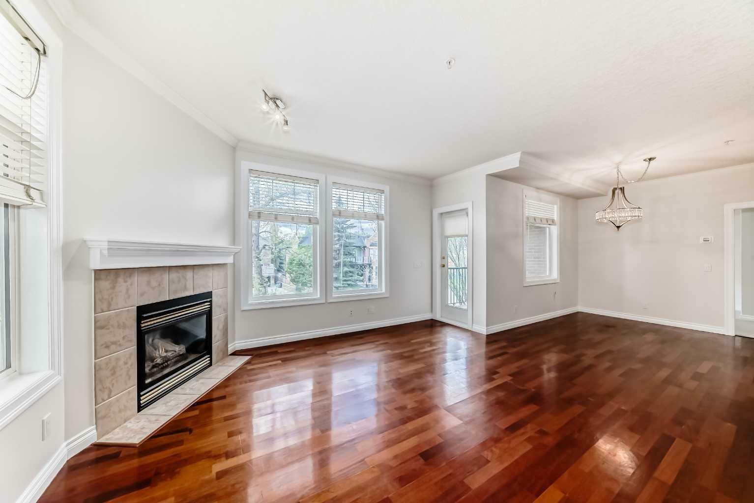 Property Photo: 59 22 Avenue SW 214 AB T2S 3C7