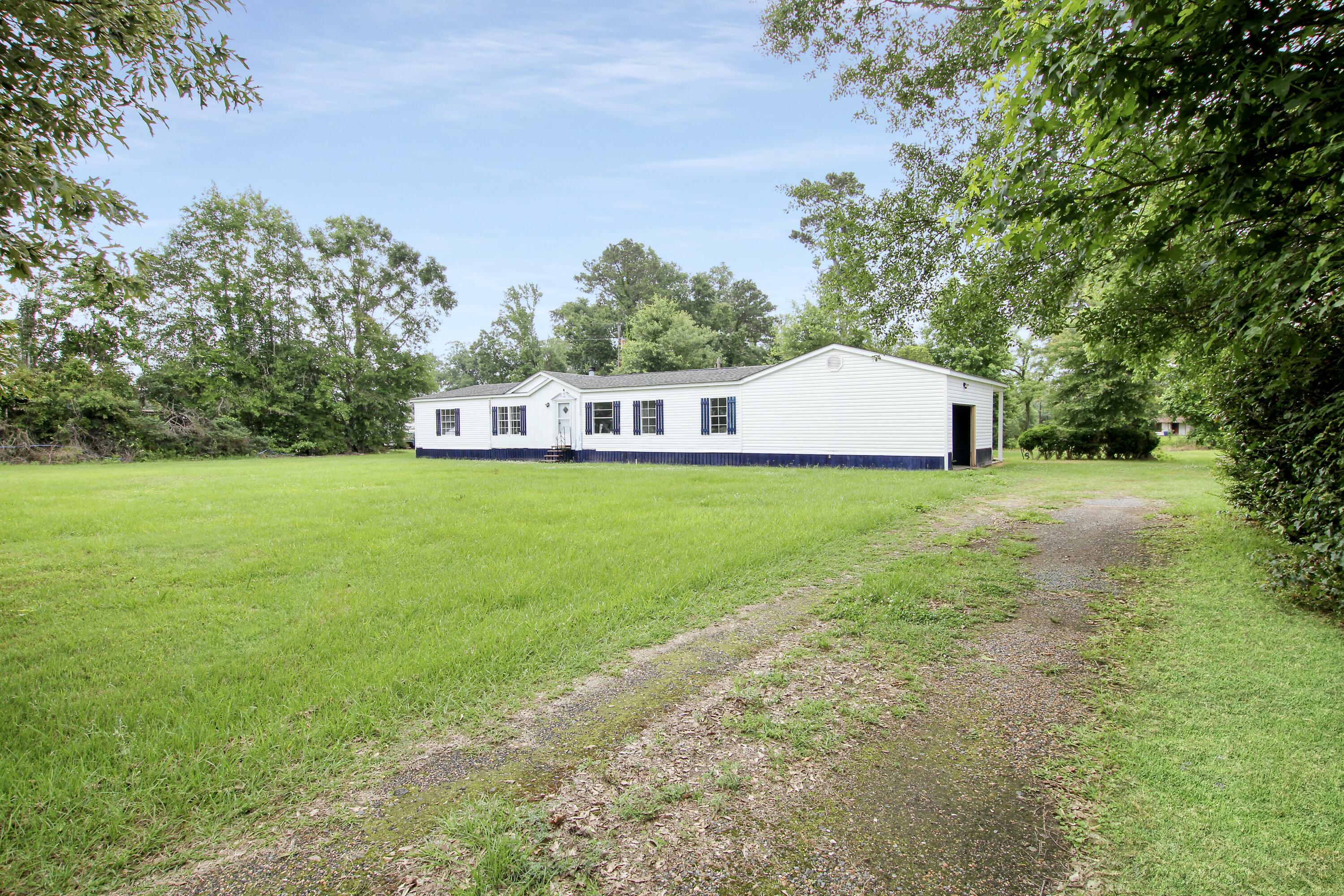 Property Photo: 13436 La-10 LA 70656