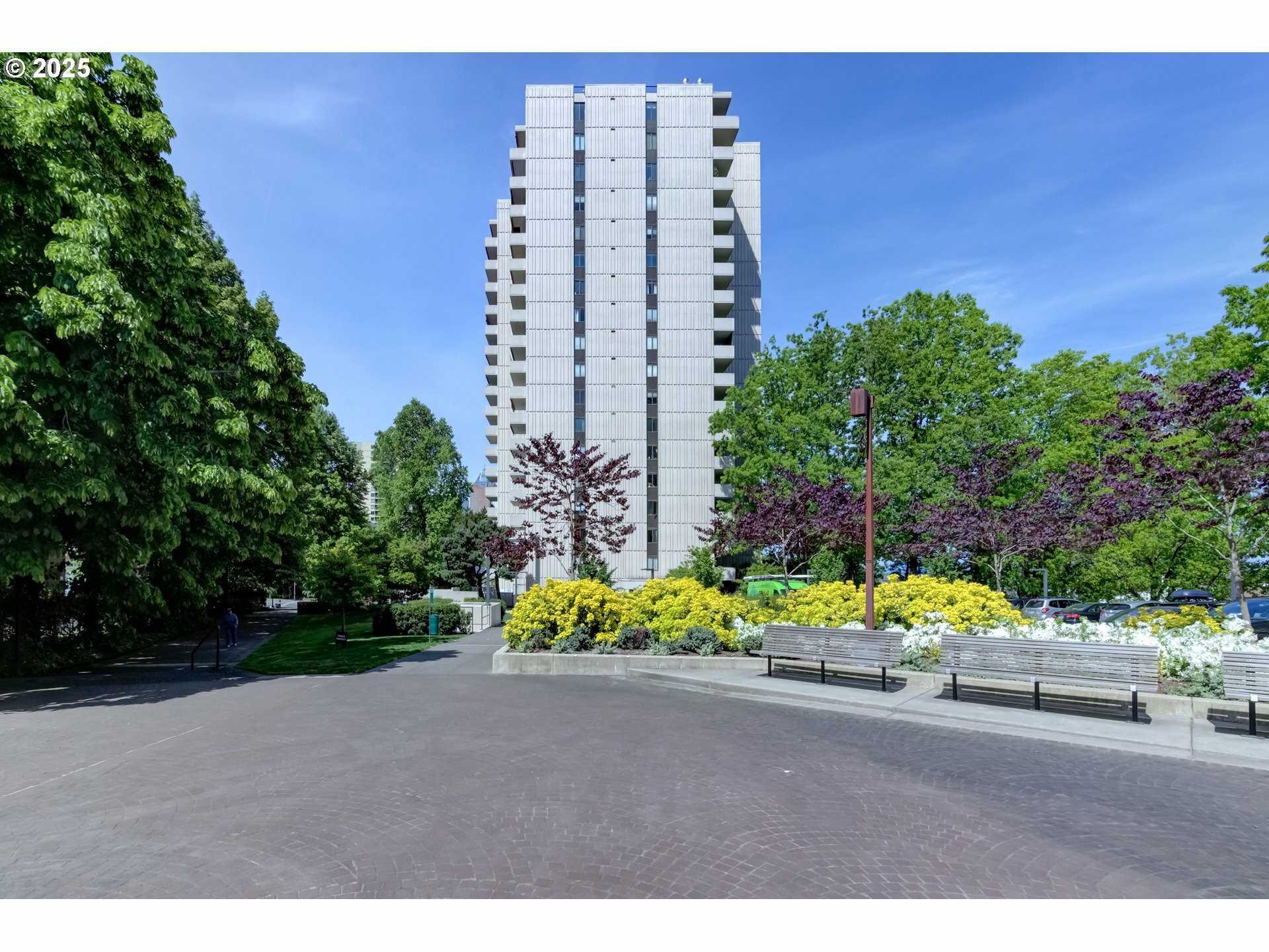 Property Photo: 2211 SW 1st Ave 1602 OR 97201