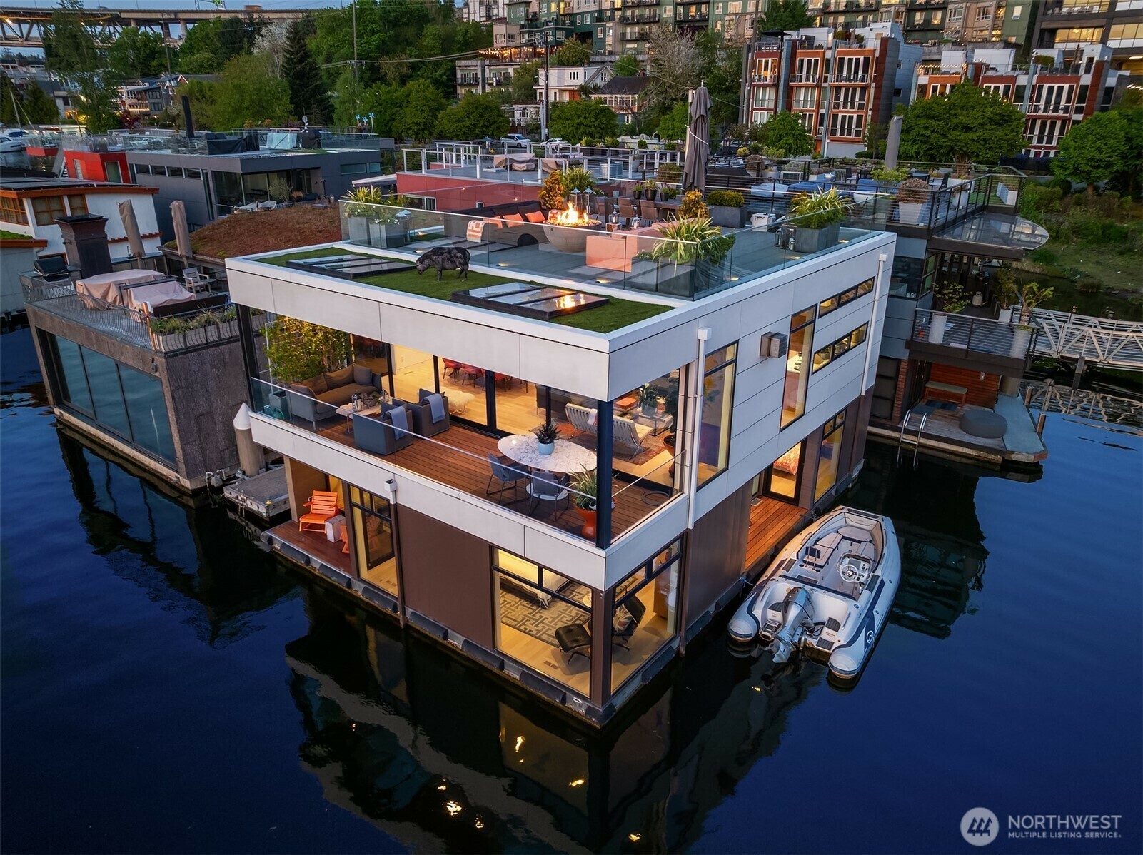 Property Photo: 2821 Fairview Avenue E 2 WA 98102