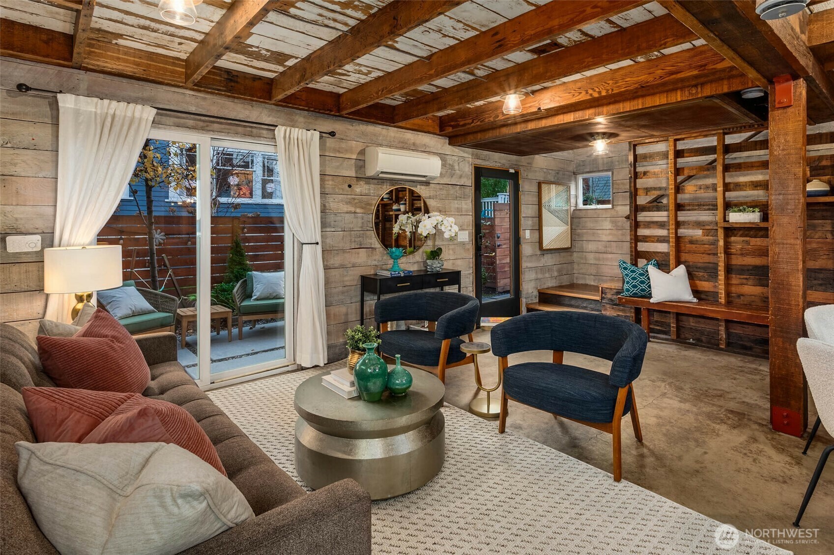 Property Photo: 4256 S Spencer Street 2 WA 98118