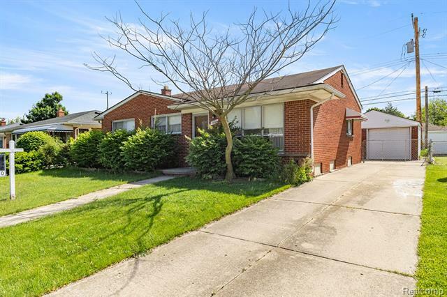 8868 Winston  Redford Twp MI 48239 photo