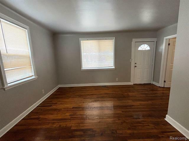 Property Photo: 431 W Madge Avenue MI 48030