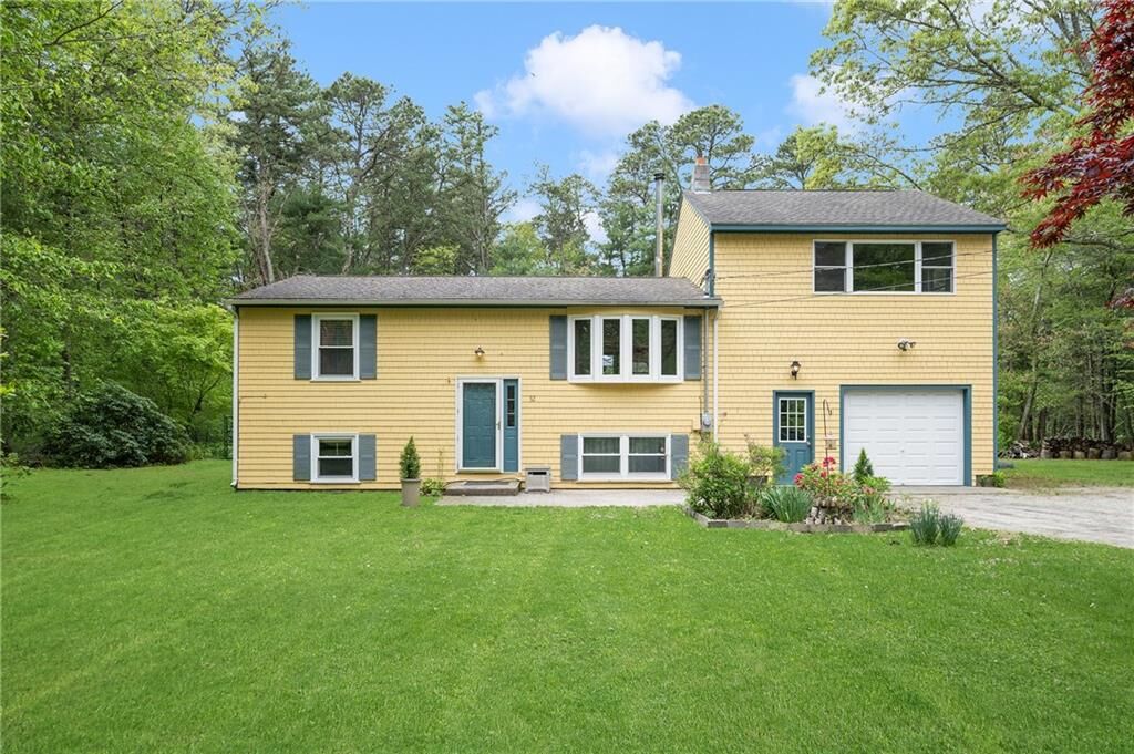 Property Photo: 32 Crestmont Drive RI 02812