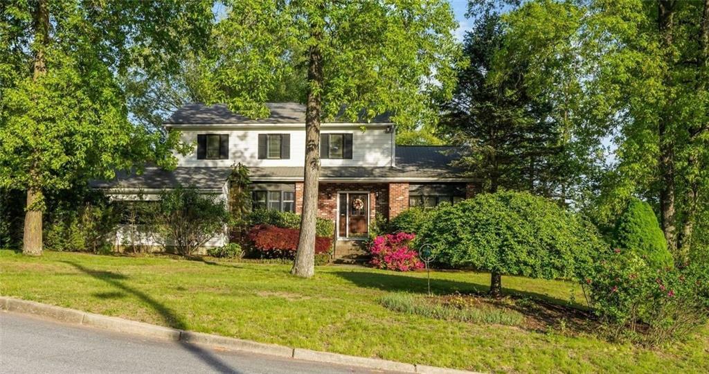 Property Photo: 5 Chaloner Court RI 02921