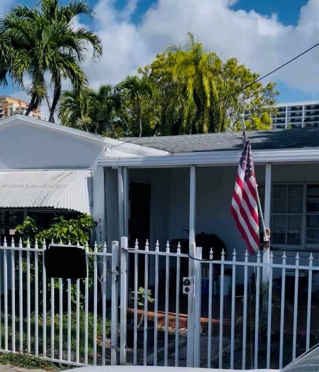 Property Photo: 3155 SW 23rd Ter FL 33145