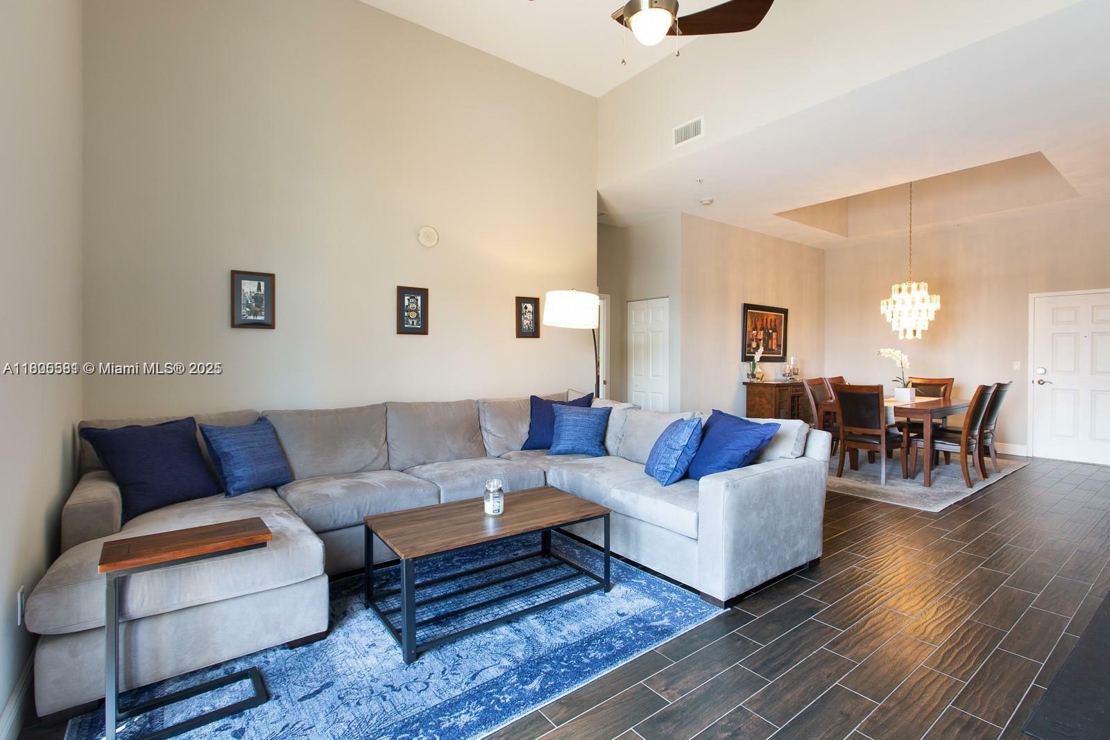 Property Photo: 8395 SW 73rd Ave 312 FL 33143