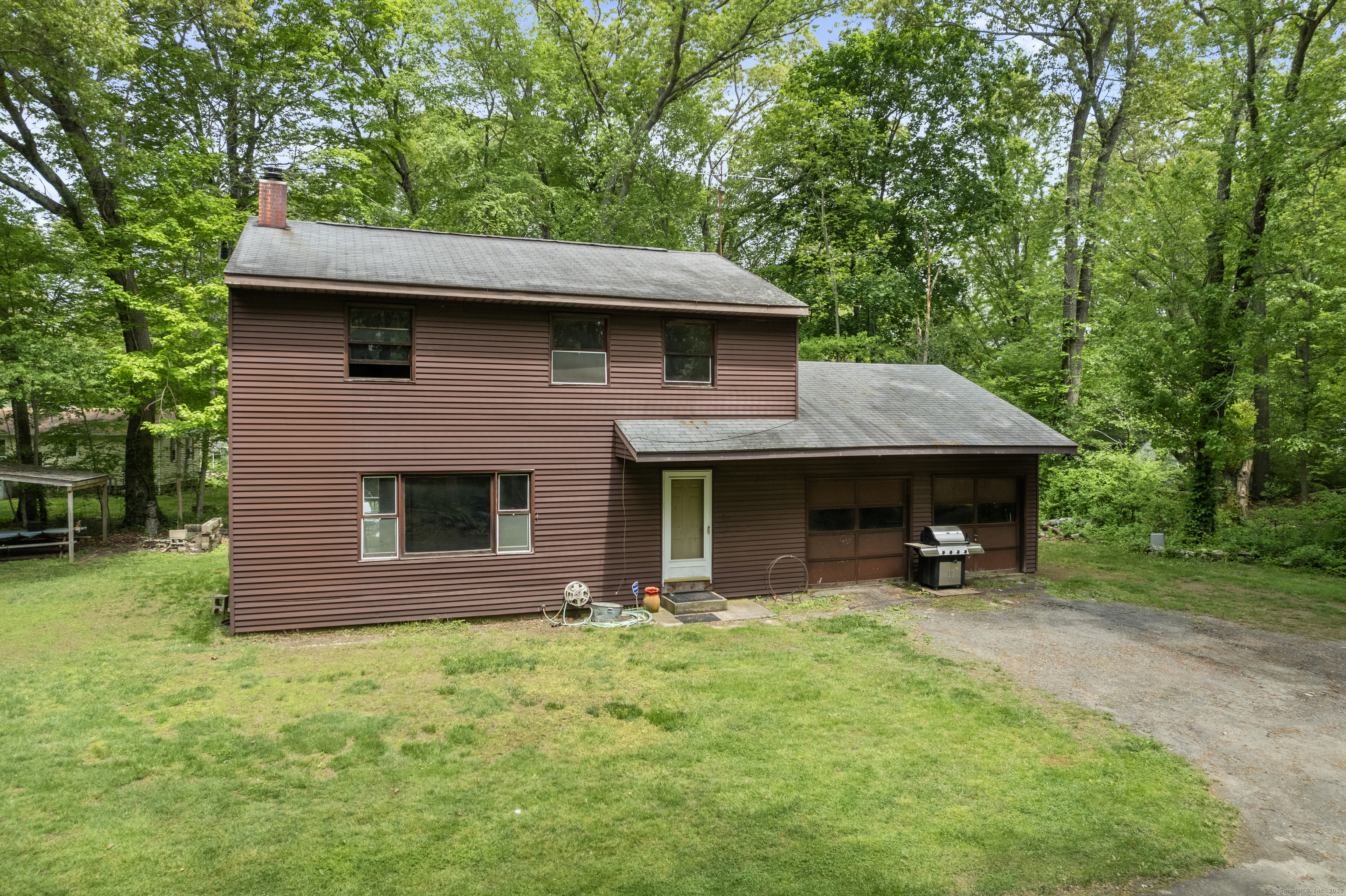 Property Photo: 11 Glover Avenue CT 06371