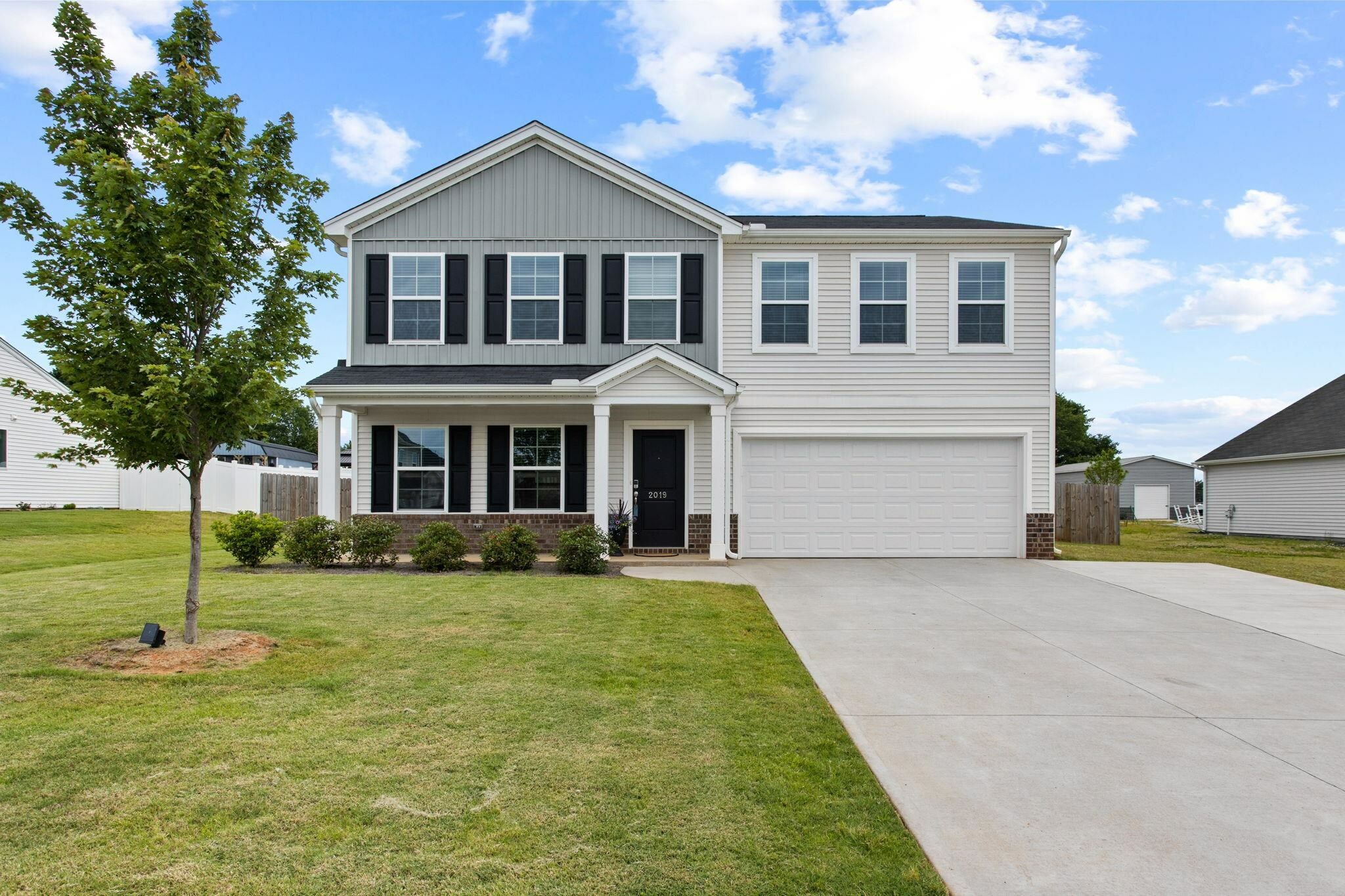 Property Photo: 2019 Maggie Acres Road SC 29323