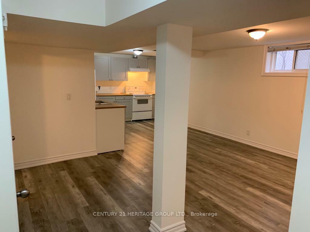 Property Photo:  116 Luxury Avenue 116  ON L3Z 1T4 
