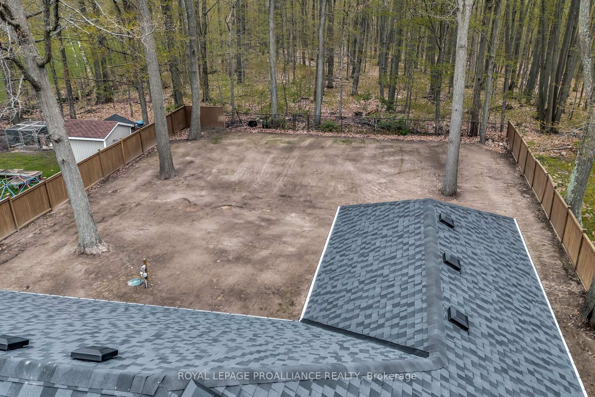 Property Photo: 158 Pine Hill Crescent ON K0K 3E0
