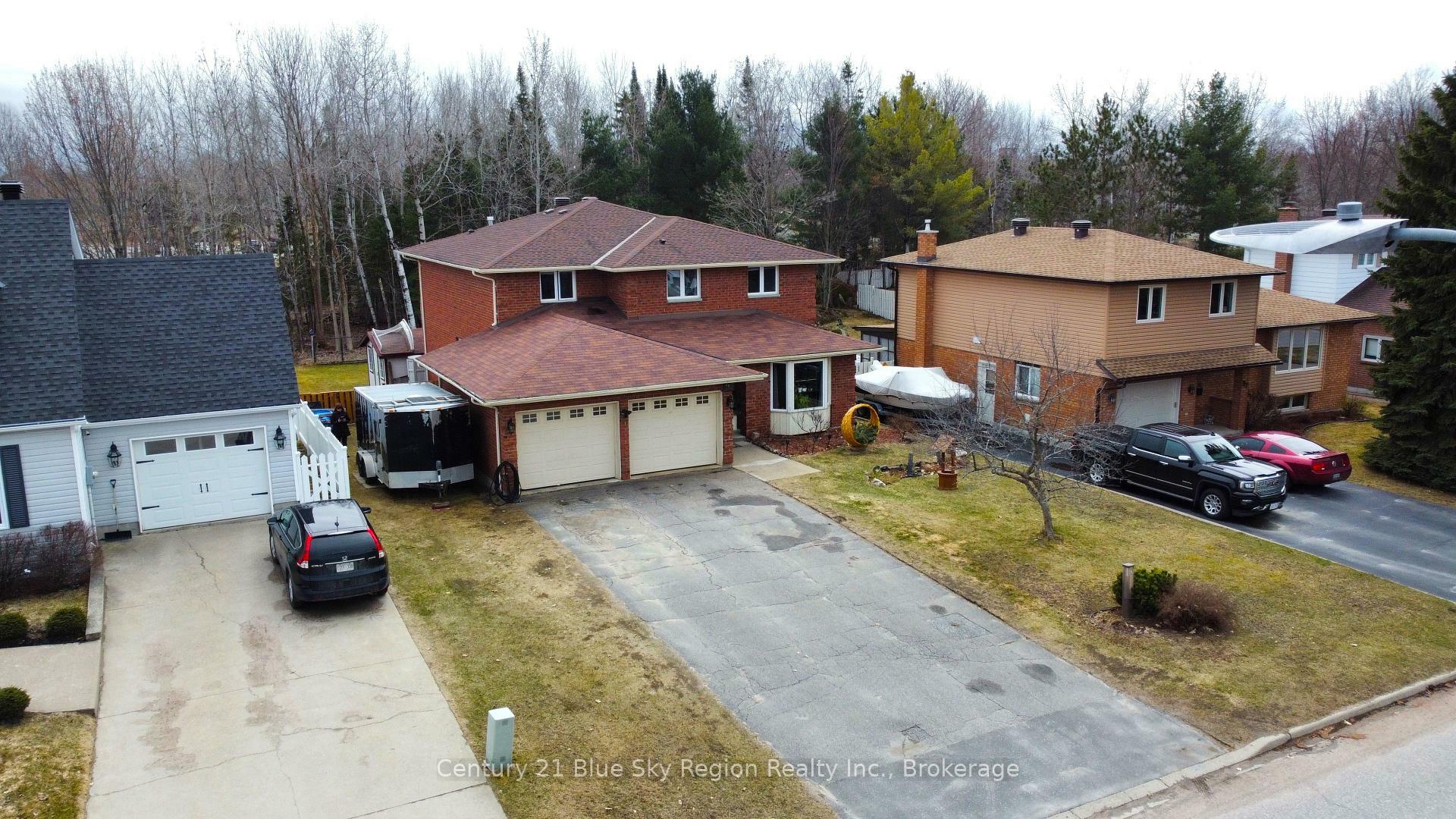 Property Photo: 91 Labreche Drive ON P1A 3R6