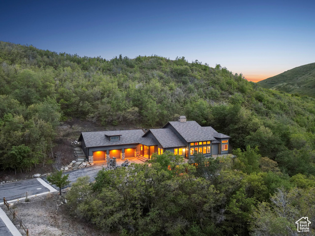 Property Photo: 4427 E Kenbridge Ct UT 84108