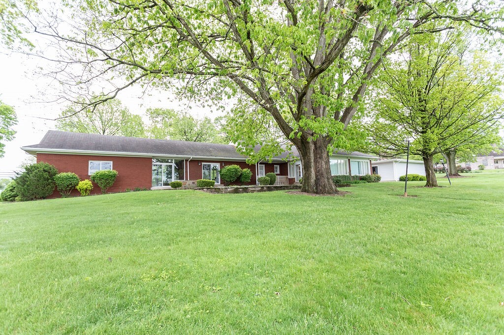 Property Photo:  302 Derrick Avenue  PA 15401 