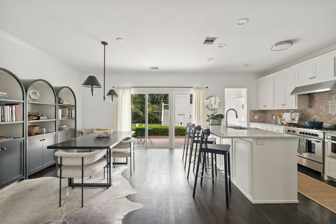 Property Photo: 1711 Mohle Drive TX 78703