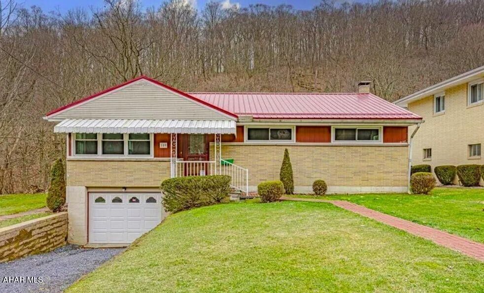 Property Photo: 109 Pulaski Lane PA 15906