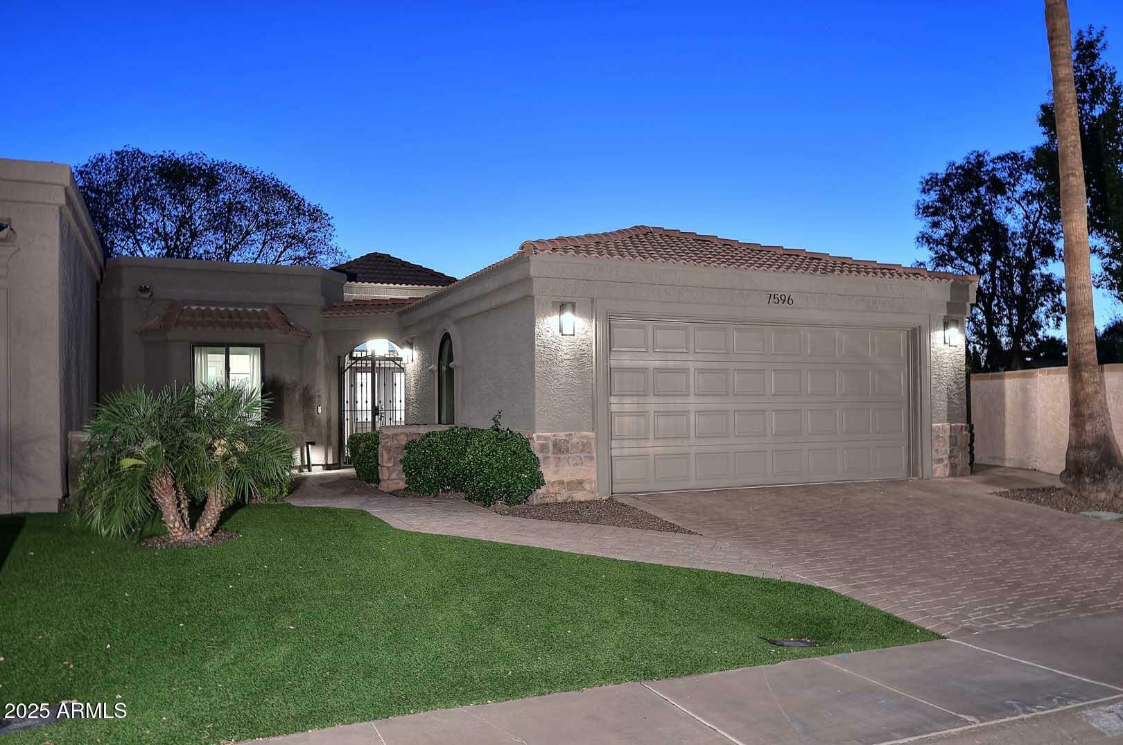 Property Photo: 7596 N Via De La Siesta -- AZ 85258