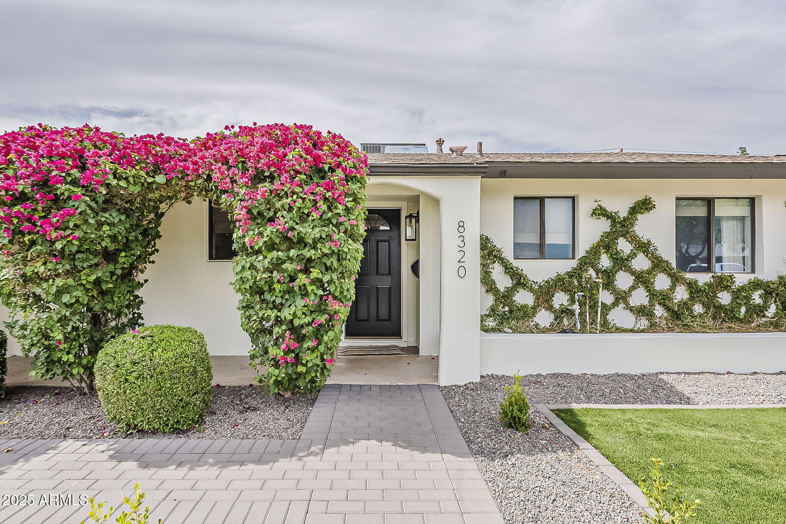 Property Photo: 8320 E Monte Vista Road AZ 85257