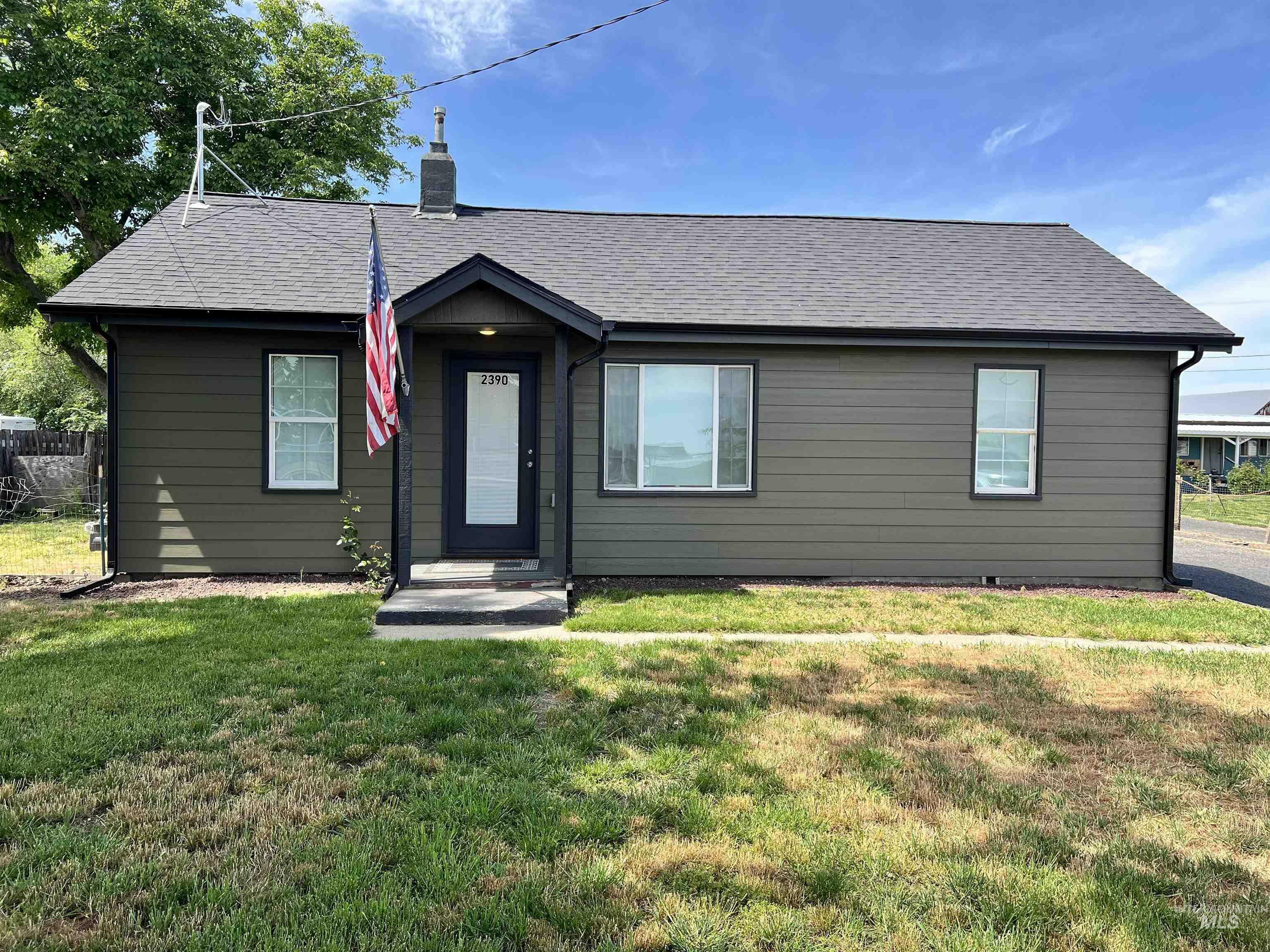 Property Photo: 2390 Appleside Blvd WA 99403