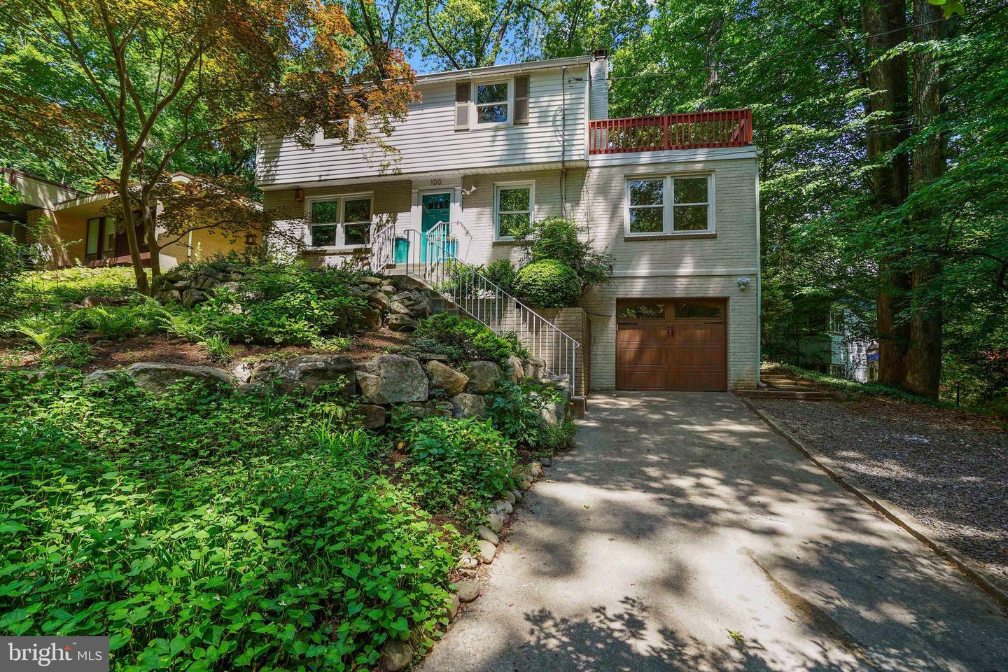 Property Photo:  100 Parkside Road  MD 20910 