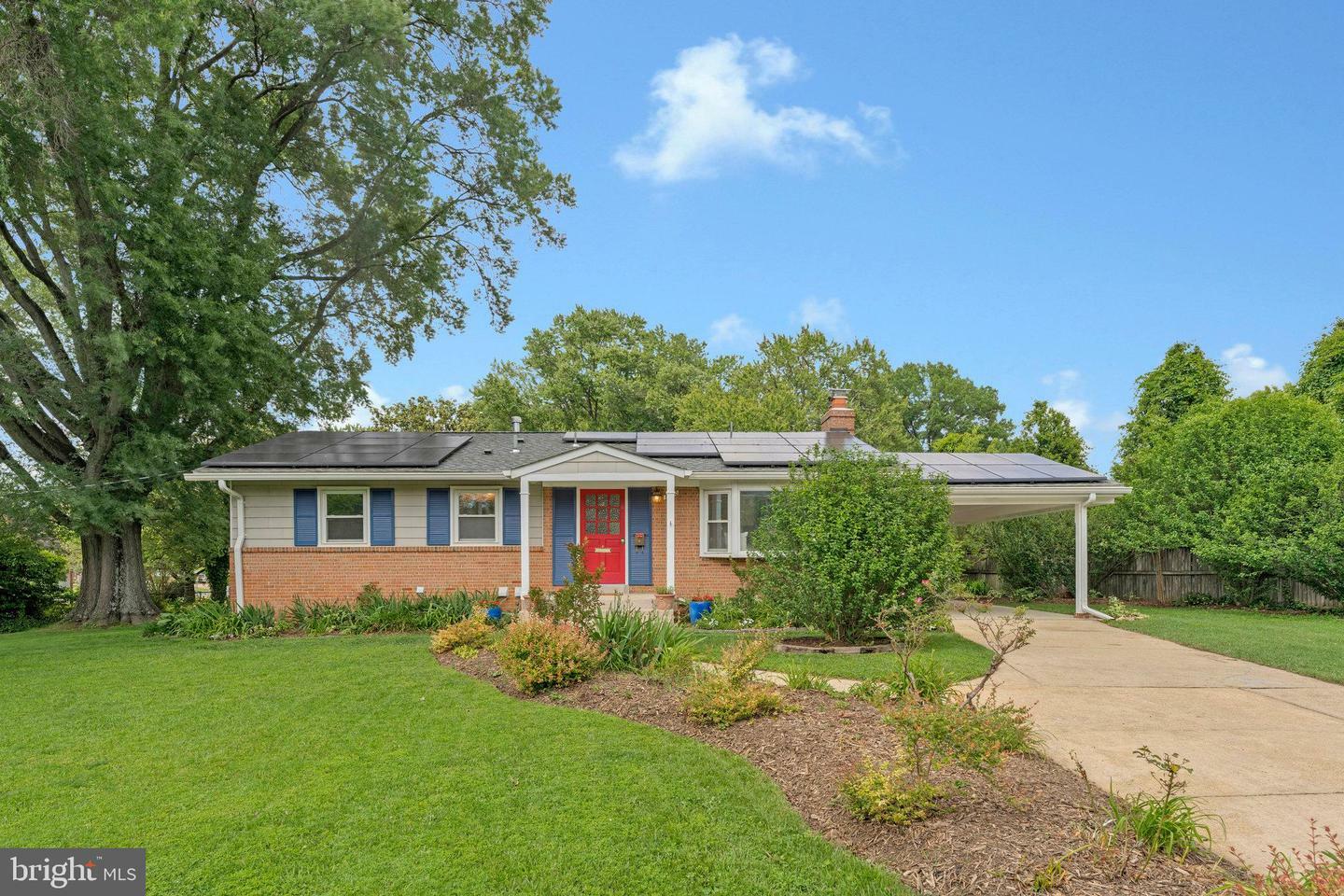 Property Photo:  8230 Citadel Place  VA 22180 